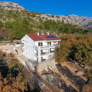 villa-paulo.hotelinzadar.com/