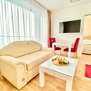  Apartment Steiner Residences Rembrandt