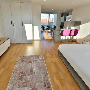 Apartamento Lotus, Viena
