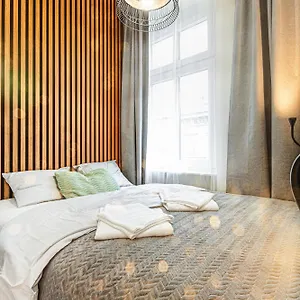 wyjtkowe-apartamenty-w-centrum.hotelswroclaw.com/