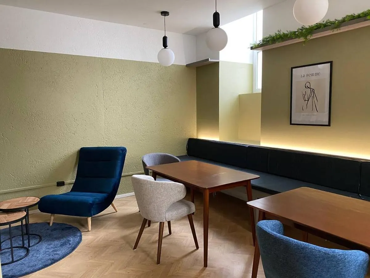 Malfatti Room Oasis With Coworking Space Vienna 0*,