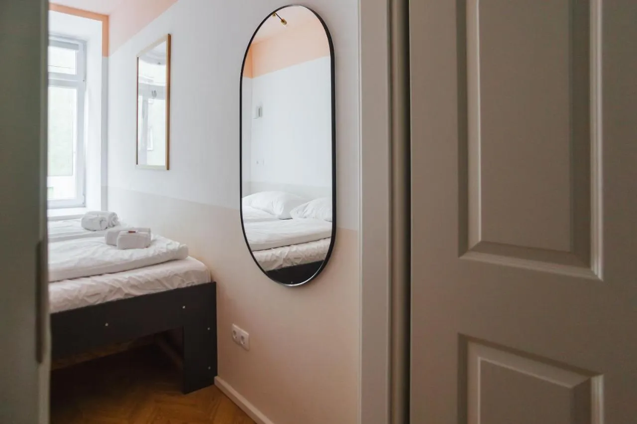 Apartment Malfatti Room Oasis With Coworking Space Vienna