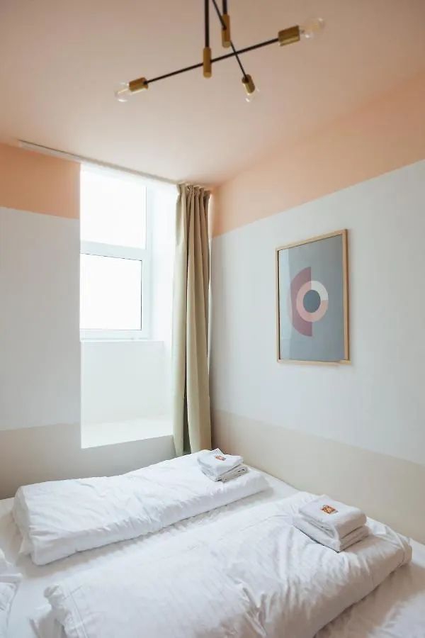 Malfatti Room Oasis With Coworking Space Vienna Apartment