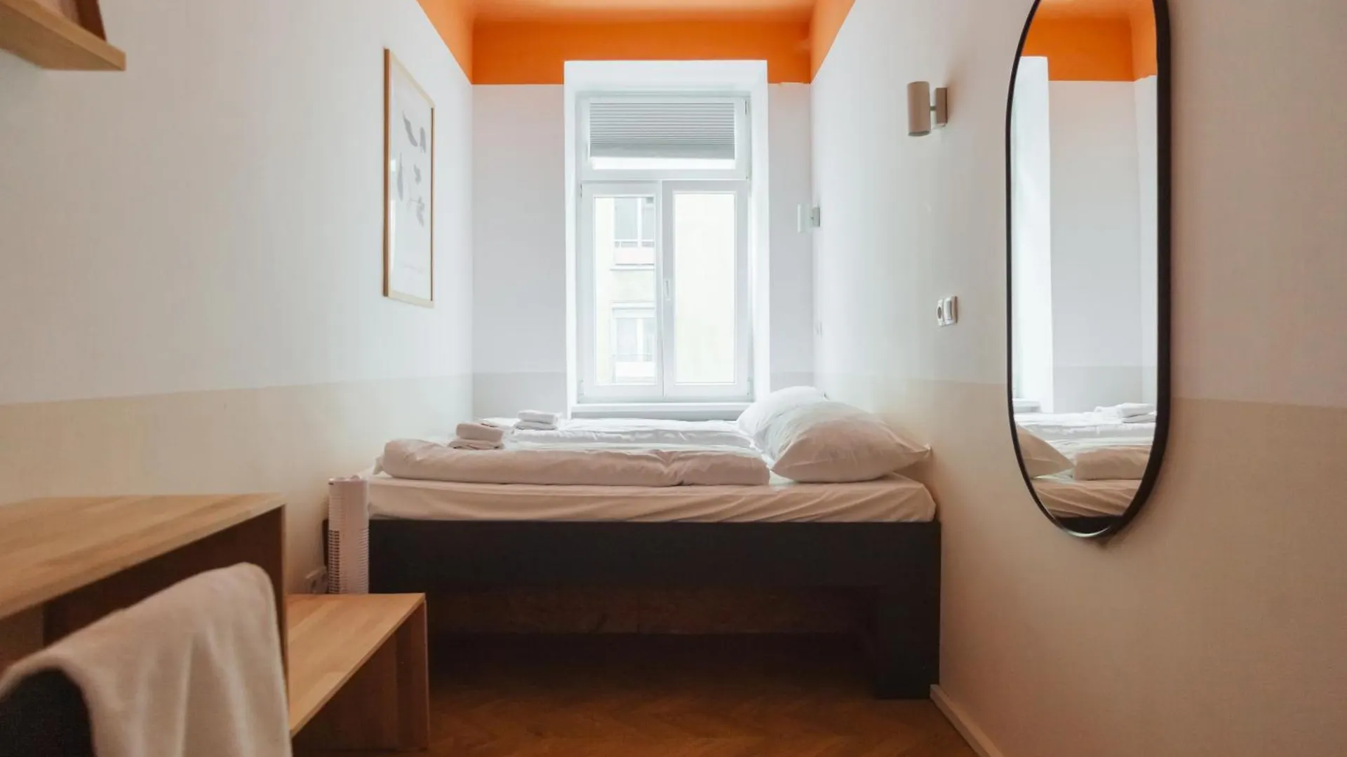Apartment Malfatti Room Oasis With Coworking Space Vienna Austria