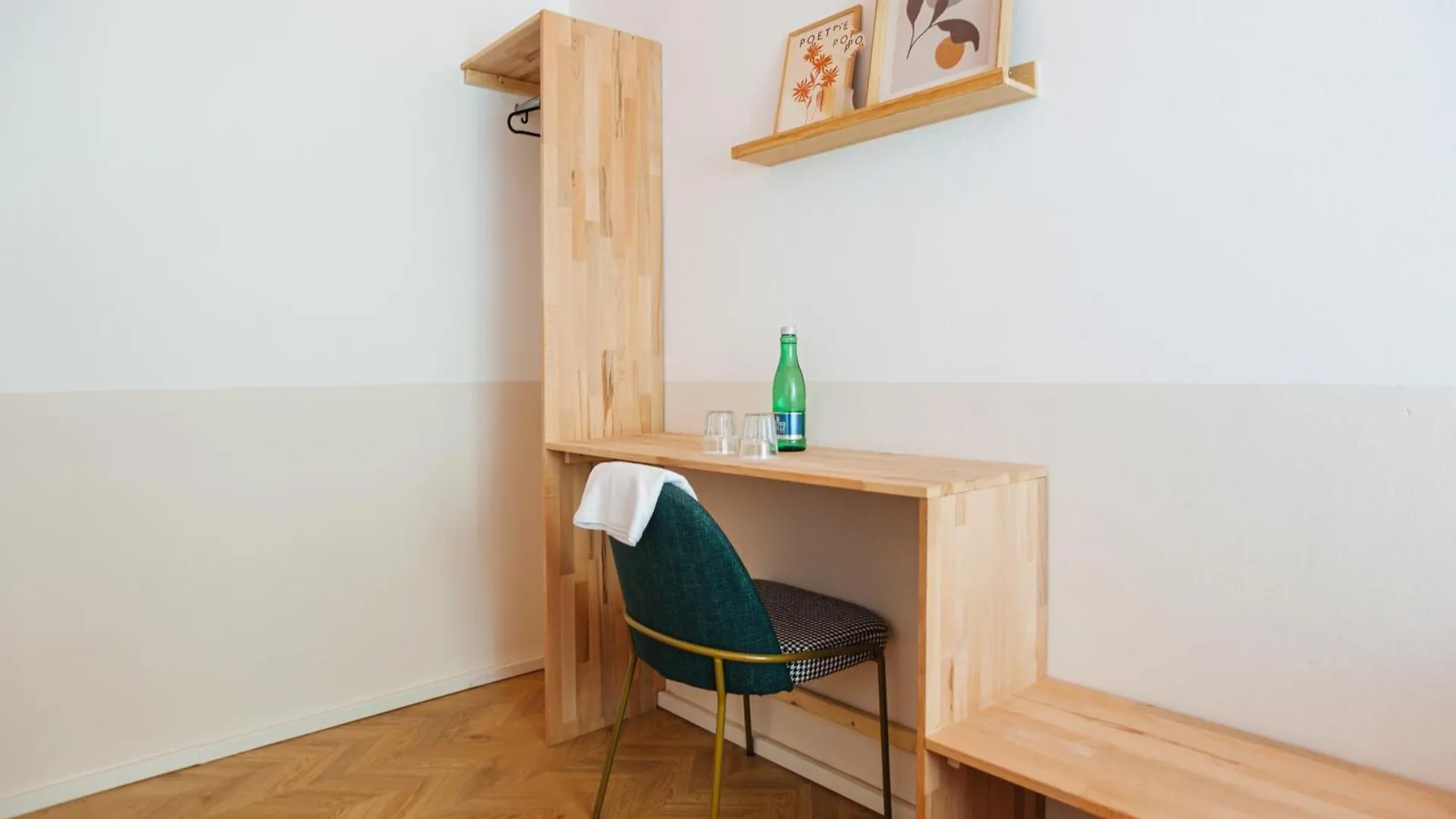 Apartment Malfatti Room Oasis With Coworking Space Vienna