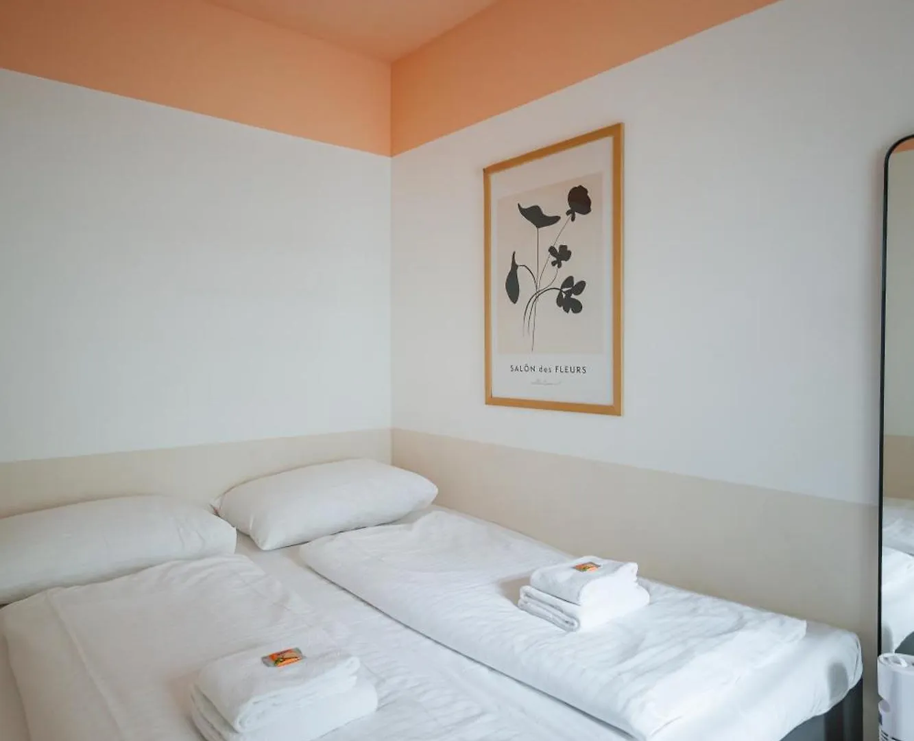 Malfatti Room Oasis With Coworking Space Vienna